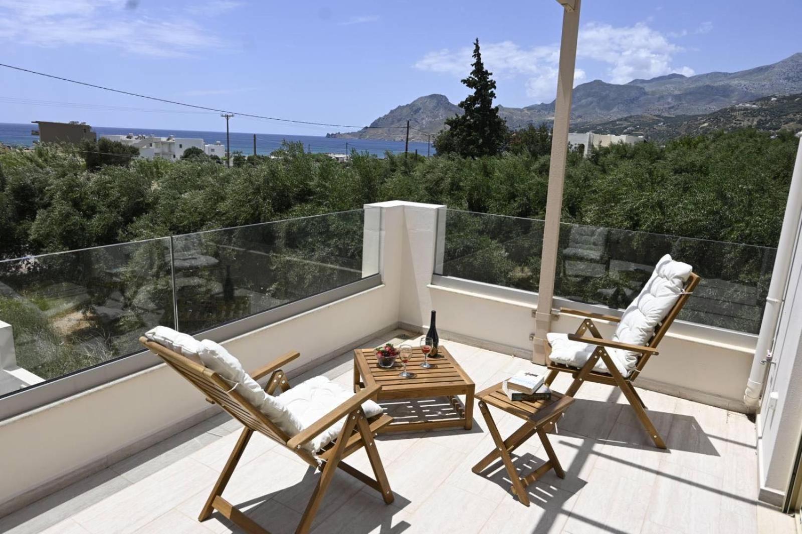 Vegera Holiday Homes Plakiás Eksteriør bilde